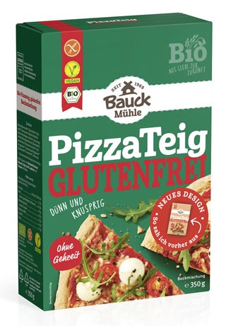 Pizzateig Backmischung 350g - BAUCKHOF bio
Glutenfreie Backmischung für Pizza-Teig von Bauckhof, bringt Abwechslung in Ihren Speiseplan. Hauptsächlich hergestellt aus Reismehl kann man den glutenfreien Pizza Boden je nach Belieben belegen. Bauckhof glutenfreier Pizzateig schmeckt wie hausgemacht und gelingt schnell und leicht. Sie geben nur Wasser und Öl dazu und brauchen den Teig nicht gegehn zu lassen. So können auch Zöliakie Betroffene die Pizzen nach Italienischer Art genießen.