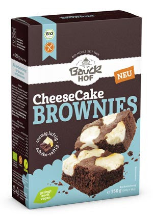 Backmischung Cheesecake Brownies 350g - Bauckhof Bio
Brownies oder doch lieber Cheesecake? Könnt ihr euch beim Backen manchmal auch nicht entscheiden? Dann sind unsere Cheesecake-Brownies die perfekte Kombination für euch. Saftiger Brownie-Teig trifft hier auf cremigen Käsekuchenbelag und lässt die Herzen aller Kuchen- und Dessertfans höherschlagen.