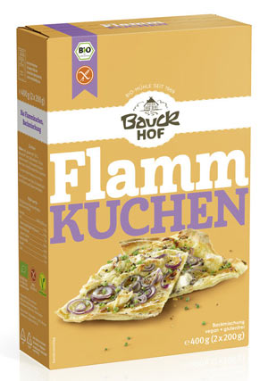 Flammkuchen glutenfrei 400g - Bauckhof Bio
Die glutenfreie Bio Backmischung für Flammkuchen von Bauckhof ist durch Hinzugabe von kaltem Wasser, Essig und neutralem Öl ist im Handumdrehen bereit zu backen und nach 10–15 Minuten Backzeit sogar Verzehr bereit. Ebenfalls ist es möglich verschiedene Varianten von Flammkuchen herzustellen, von der klassischen – bis zur süßen Variante gibt es großen Spielraum sich auszutoben.
