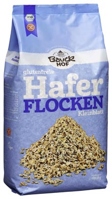 Haferflocken Kleinblatt 1kg - Bauckhof Bio

Glutenfreie Haferflocken 1kg von Bauckhof sind perfekt für jedes Frühstück. Ob mit Milch, Saft oder Quark das vielfältige Getreide bietet eine gute Basis bei einer ausgewogenen Ernährung für Menschen mit einer Glutenunverträglichkeit. Jedoch sollten sich Zöliakie Betroffene die Einnahme der Haferflocken einteilen und diese nur Schritt für Schritt in Ihren Speiseplan integrieren.