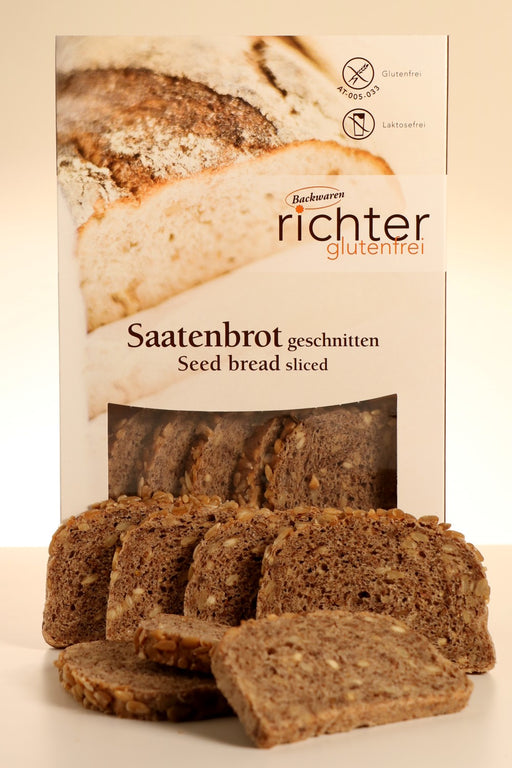 Saatenbrot geschnitten 250g -Richter glutenfrei

Glutenfrei genießen. Richter steht für erlesene glutenfreie Spezialitäten, sorgfältig hergestellt in Österreich. Aus dem niederösterreichischen Waldviertel, jener ursprünglichen Region, in der die Menschen seit jeher ein feines Gespür für natürliche Qualität besitzen, stammen beispielsweise das köstliche Brot und Gebäck. Körni und Co. werden dort in der ersten Bäckerei Österreichs erzeugt, die ausschließlich glutenfrei bäckt!